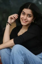 Actress-Aishwarya-Sharma-Pics-3f8210a.webp